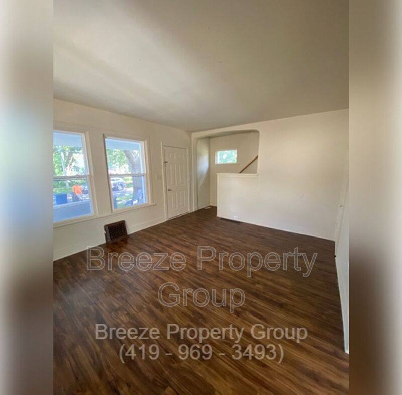 House for rent at 142 S Detroit Ave, Toledo, OH 43609