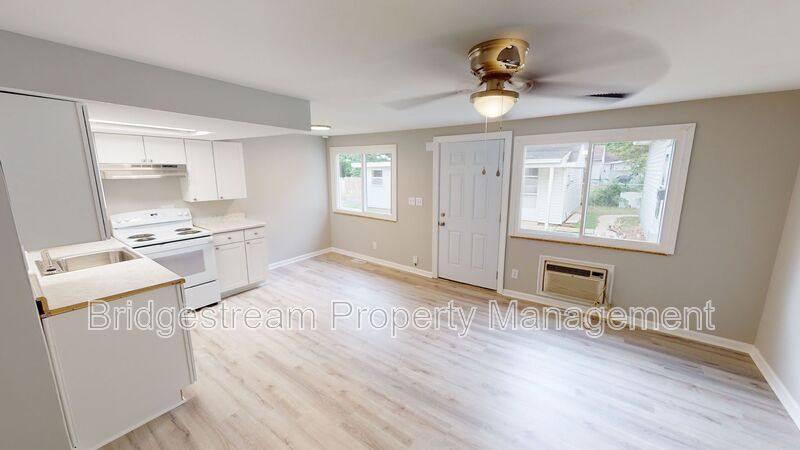 House for rent at 1836 Roslyn Ave, Dayton, OH 45429