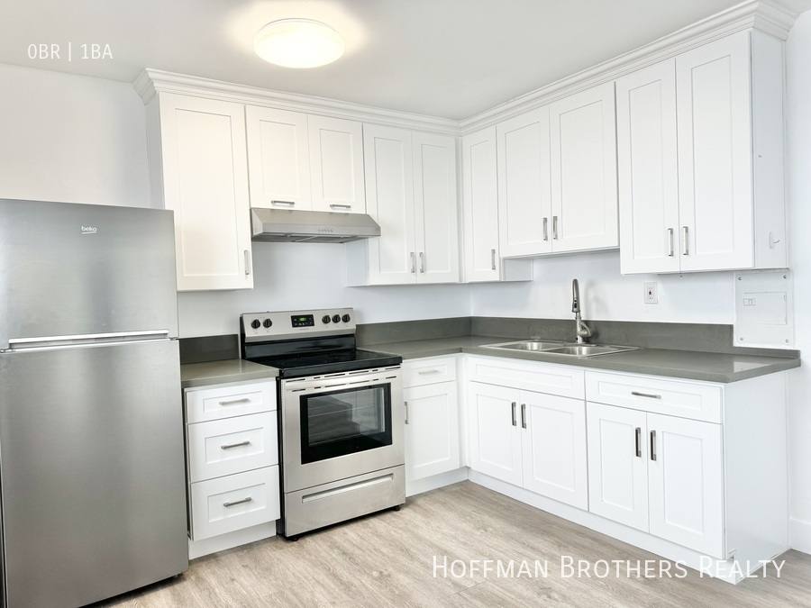 Apartment for rent at 30 Horizon Ave #8, Venice, CA 90291
