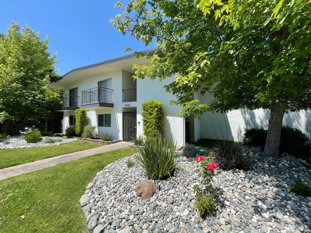 Apartment for rent at 4500 Del Rio Rd, Sacramento, CA 95822