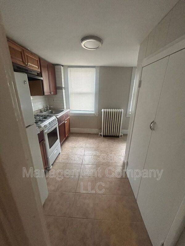 Apartment for rent at 2319 Reisterstown Rd #2FL, Baltimore, MD 21217