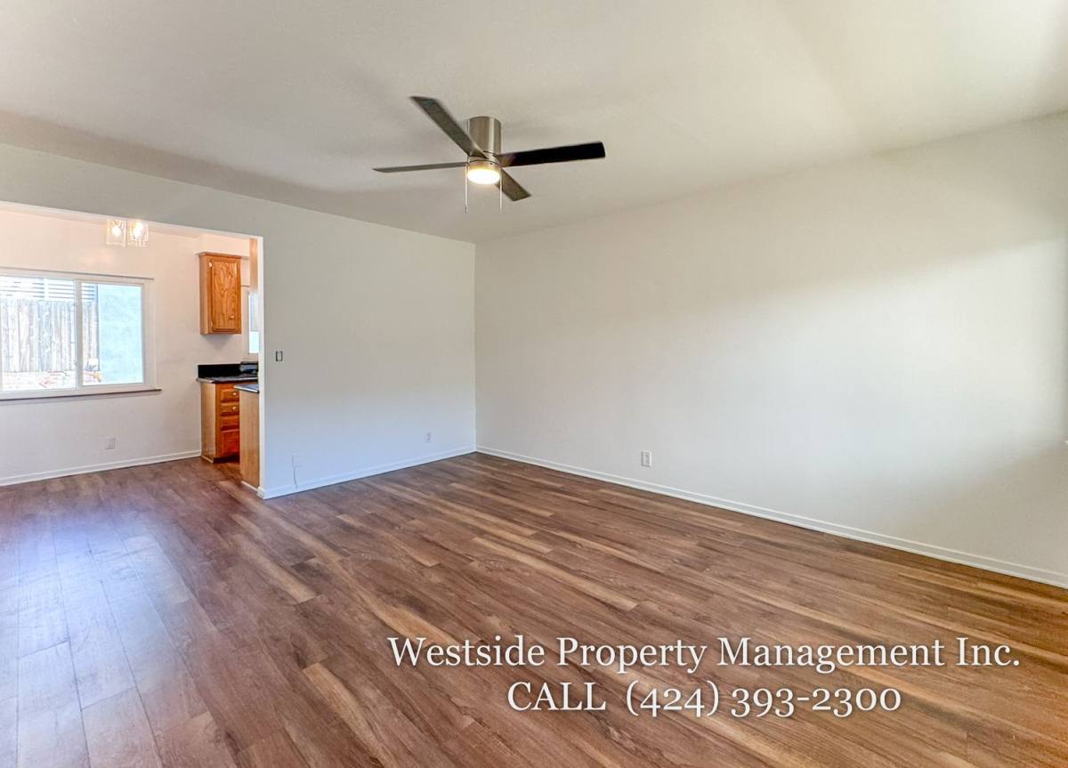 Apartment for rent at 134 Chautauqua Blvd, Santa Monica, CA 90402