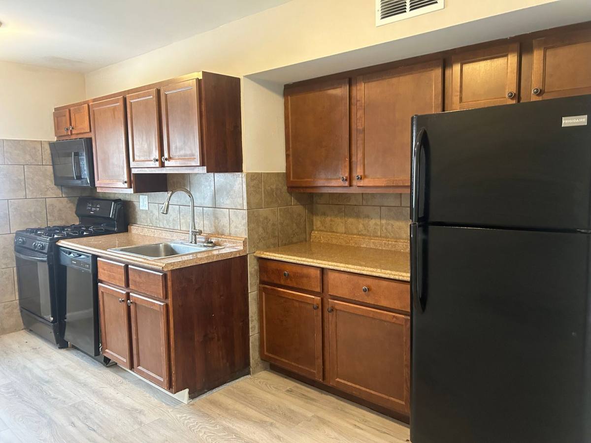 Apartment for rent at 9032 Gravois View Court, Saint Louis, MO 63123