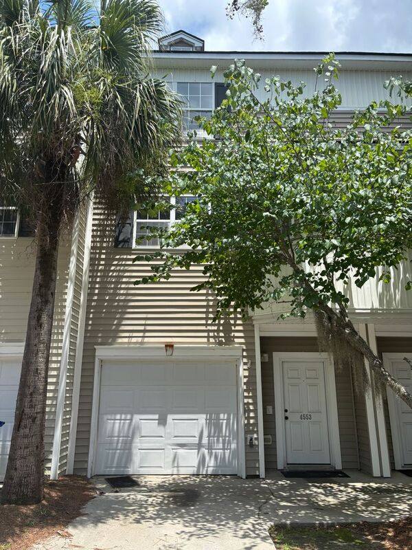House for rent at 4553 Great Oak Dr, North Charleston, SC 29418