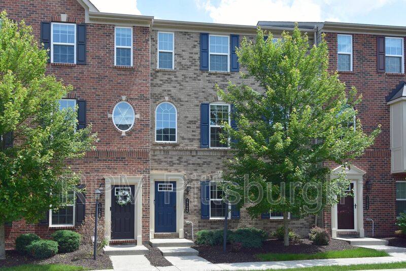 House for rent at 1726 St Johns Lane, Sewickley, PA 15143