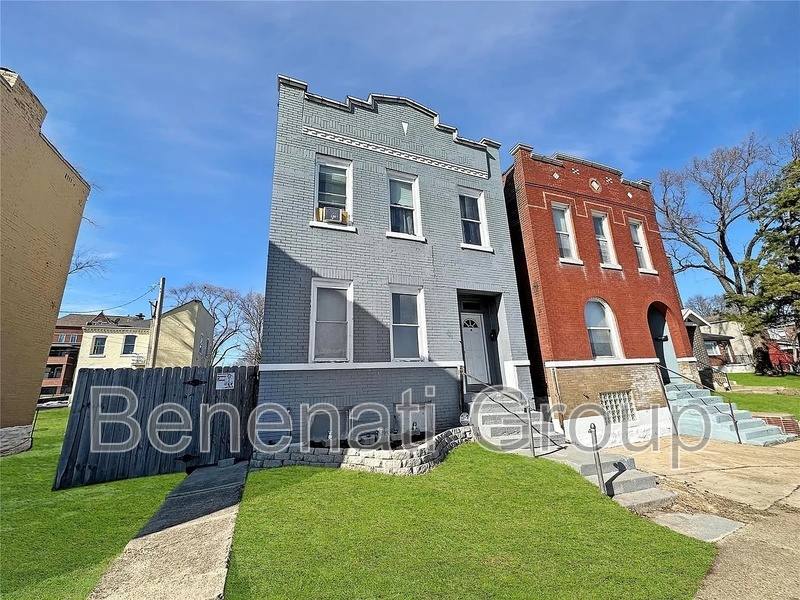 Apartment for rent at 2927 Nebraska Ave #2F, Saint Louis, MO 63118