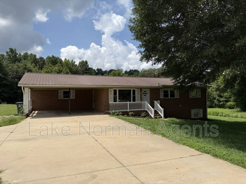 House for rent at 133 Jo Monni Loop, Statesville, NC 28625