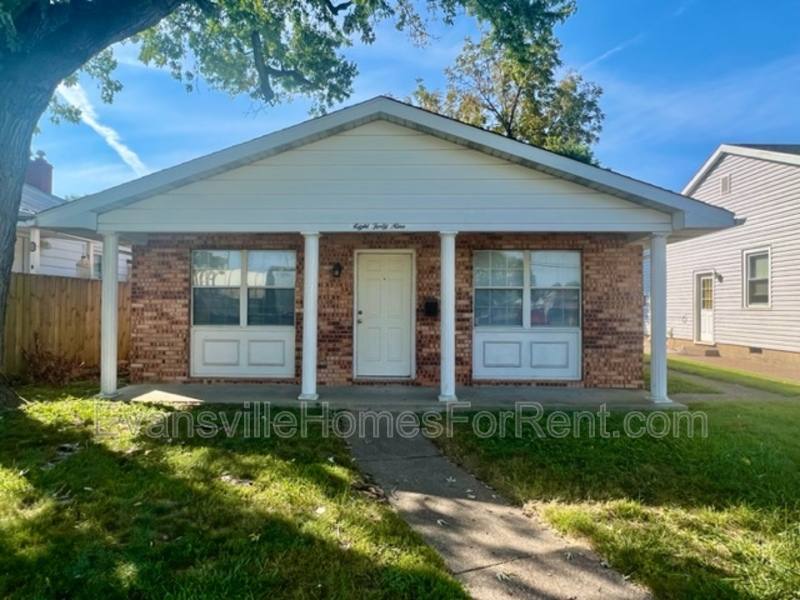 Apartment for rent at 849 Stanley Ave #A, Evansville, IN 47711