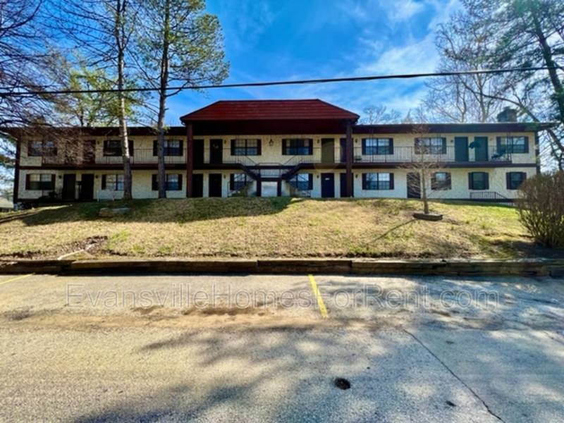 Apartment for rent at 1632 Speaker Rd, Evansville, IN 47712