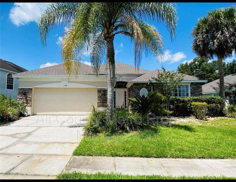 House for rent at 1748 Golfview Dr, Kissimmee, FL 34746