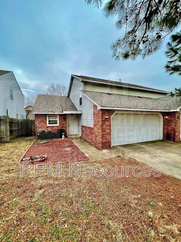 Apartment for rent at 307 Colony Dr, Norman, OK 73072