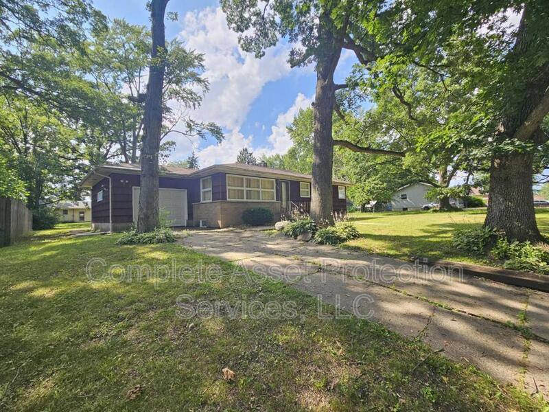 House for rent at 6174 Pennsylvania St, Merrillville, IN 46410