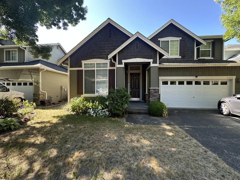 House for rent at 7625 NE 201st Place, Kenmore, WA 98028