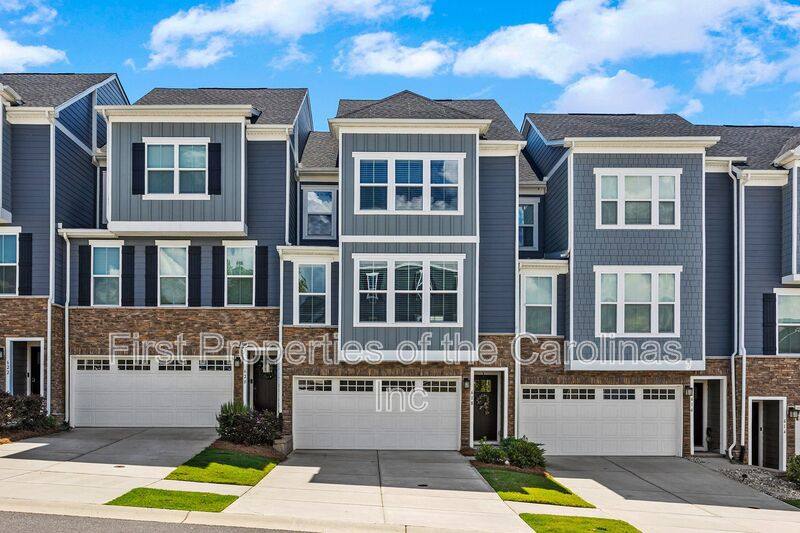 Townhouse for rent at 618 Crudent Rd, Fort Mill, SC 29708