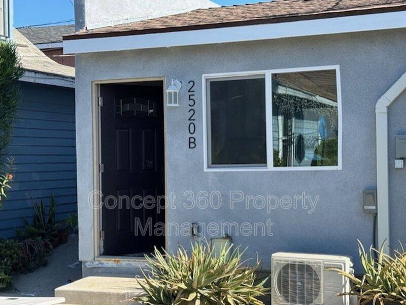 Apartment for rent at 2520 E Anaheim St #B, Long Beach, CA 90804