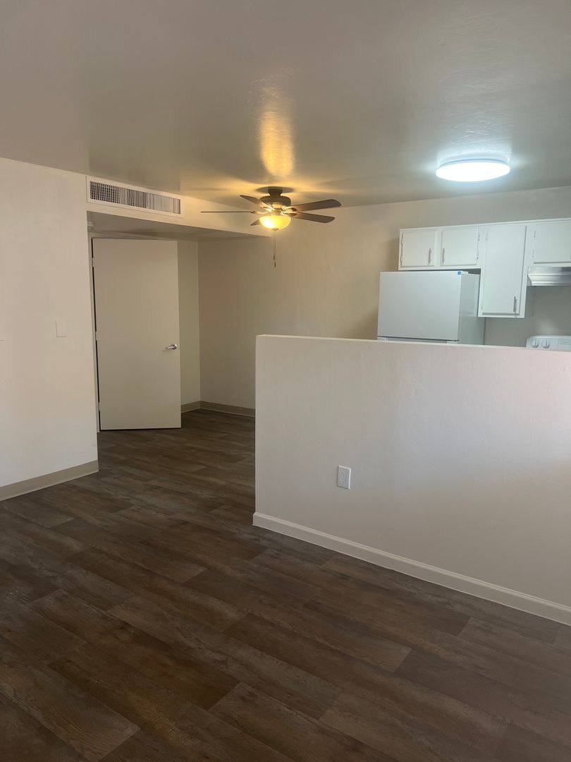 Apartment for rent at 510 W Sahuaro St, Tucson, AZ 85705