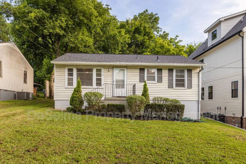 House for rent at 916 Douglas Ave, Nashville, TN 37206