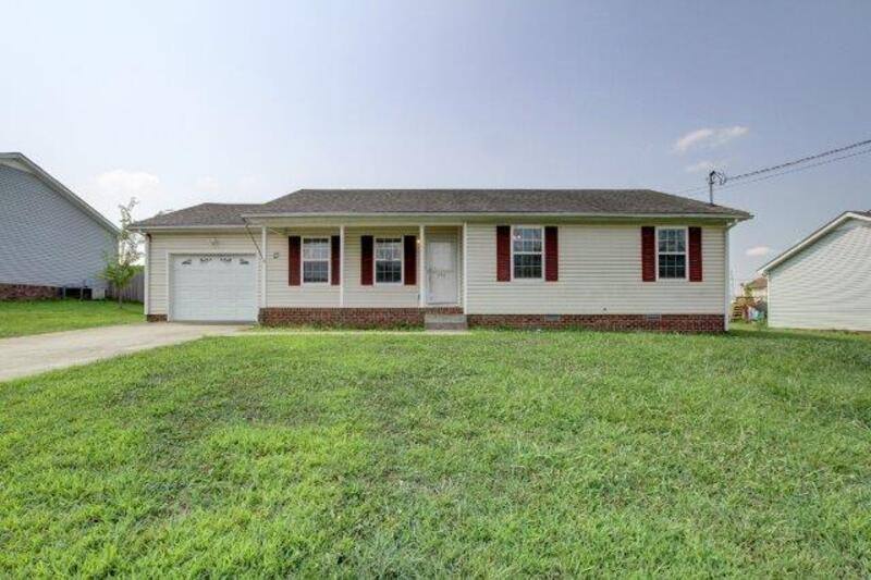 House for rent at 207 Ruf Dr, Oak Grove, KY 42262