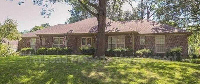House for rent at 11332 E Minor Dr, Kansas City, MO 64114