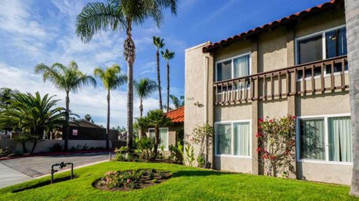 Apartment for rent at 460 E Mission Ave, Escondido, CA 92025
