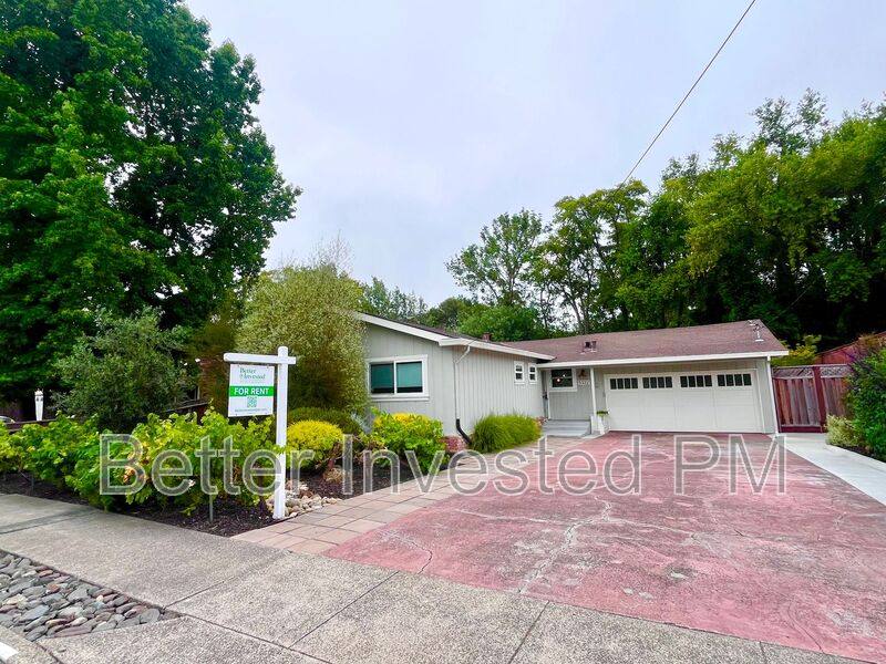 House for rent at 5322 Gold Dr, Santa Rosa, CA 95409
