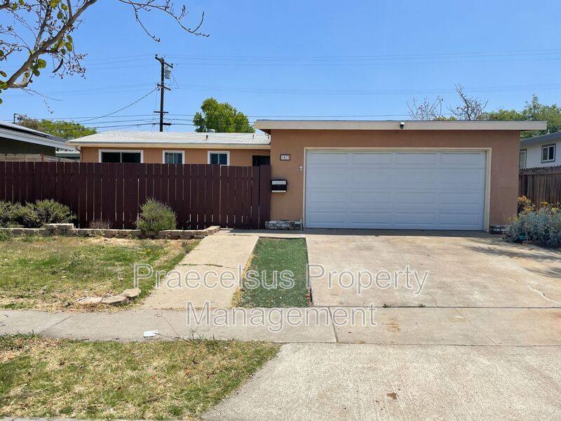 House for rent at 7471 Blix St, San Diego, CA 92111
