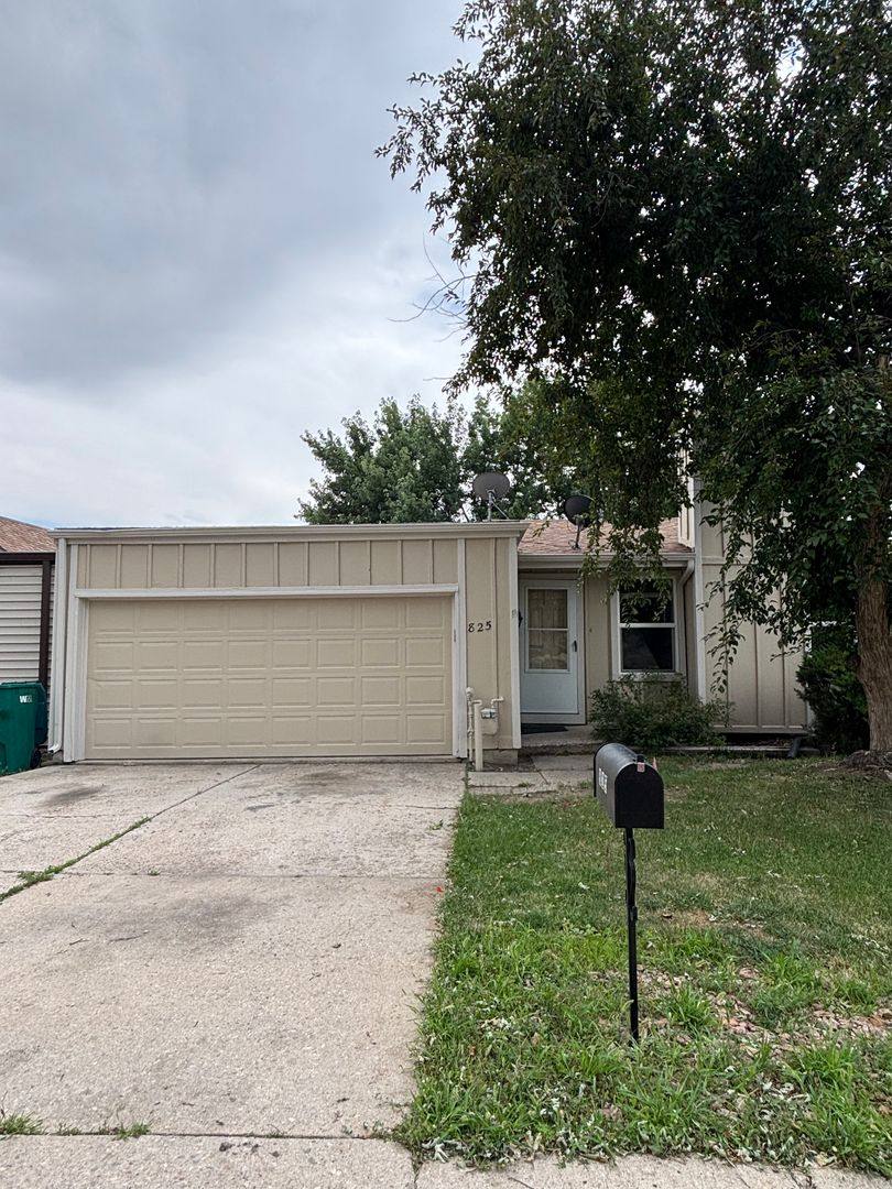 House for rent at 825 San Antonio Place, Colorado Springs, CO 80906