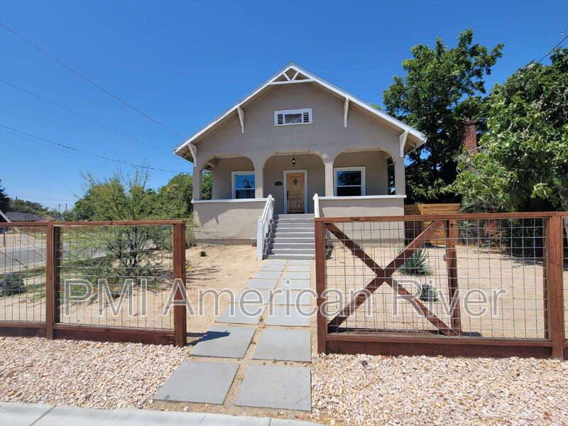 House for rent at 3140 Martin Luther King Jr Blvd, Sacramento, CA 95817