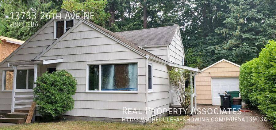 Townhouse for rent at 13733 26th Ave NE, Seattle, WA 98125