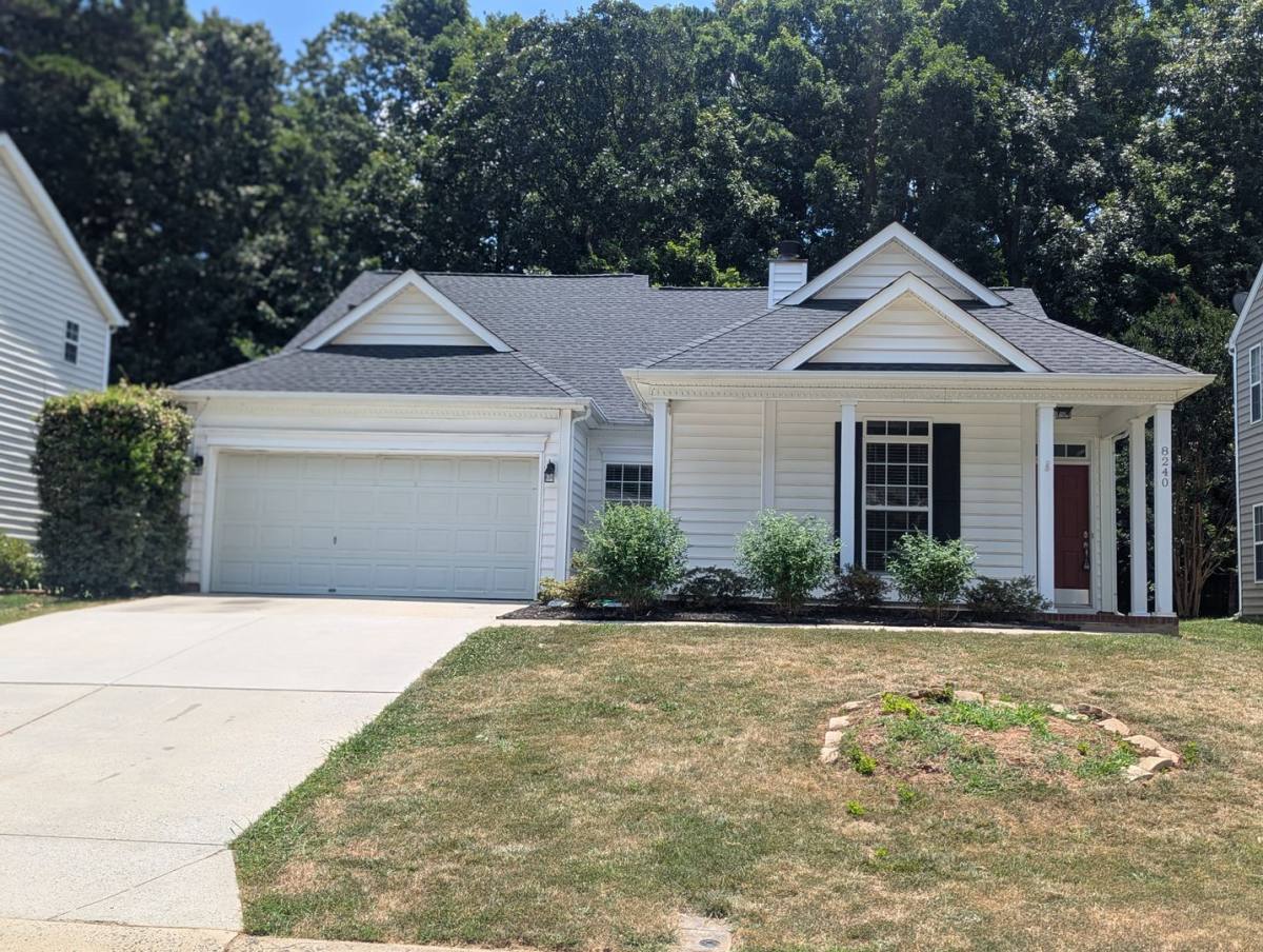 House for rent at 8240 Chatham Oaks Dr, Concord, NC 28027