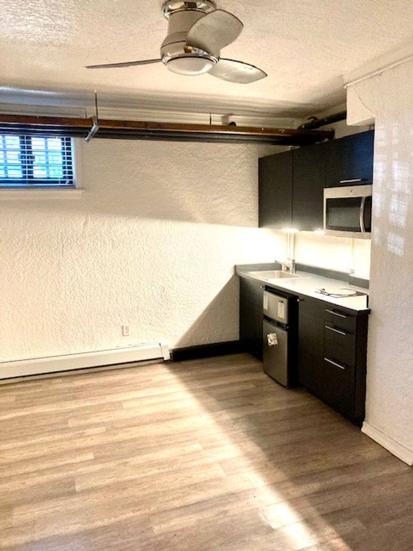 Apartment for rent at 2081 NW Everett St, Portland, OR 97209