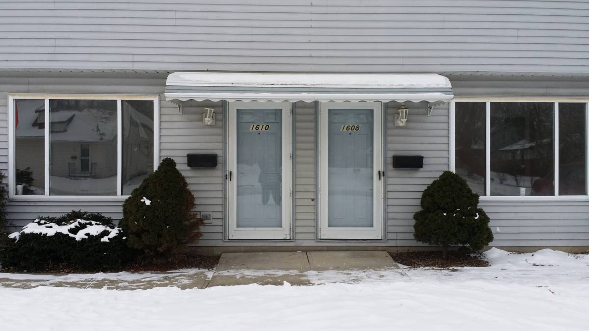 1608 New Hampshire Ave, Lorain, OH 44052