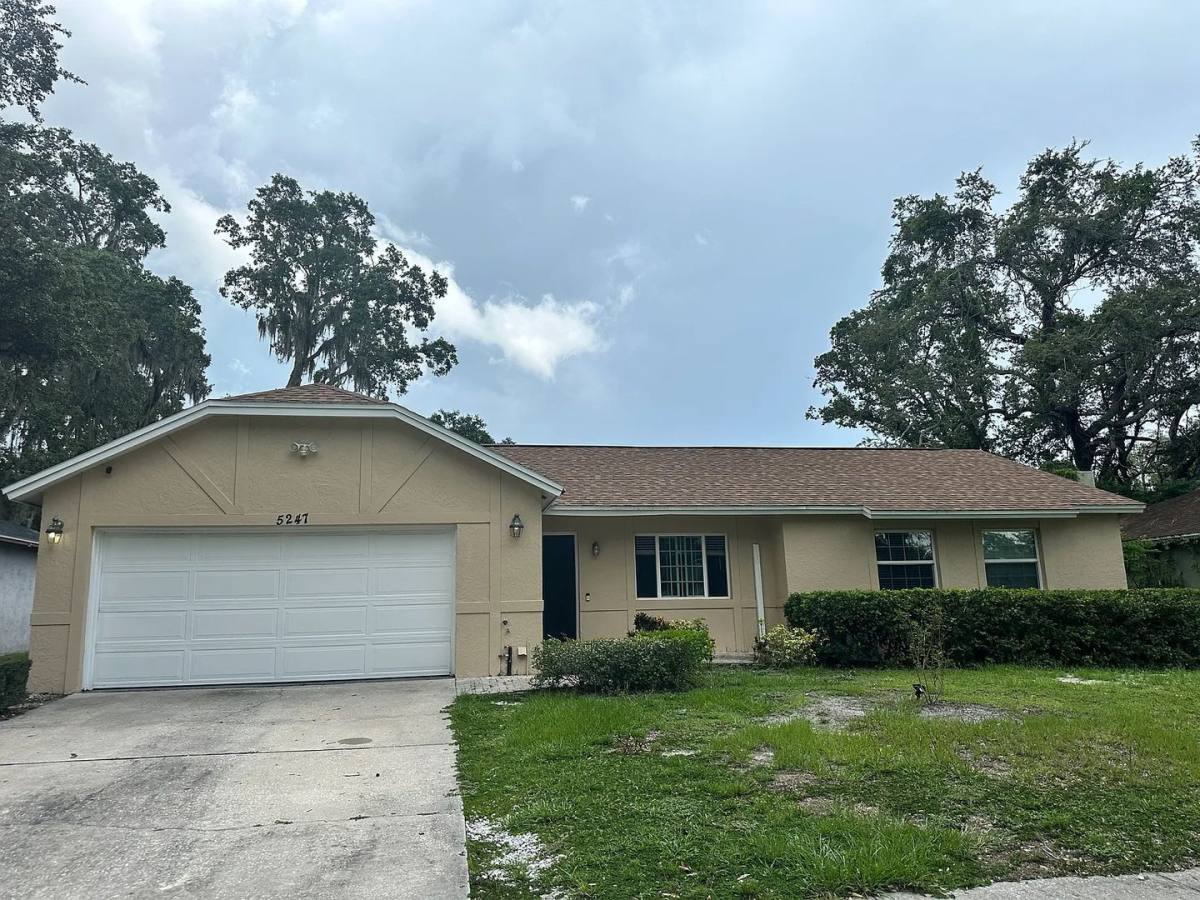 House for rent at 5247 Lighthouse Rd, Orlando, FL 32808