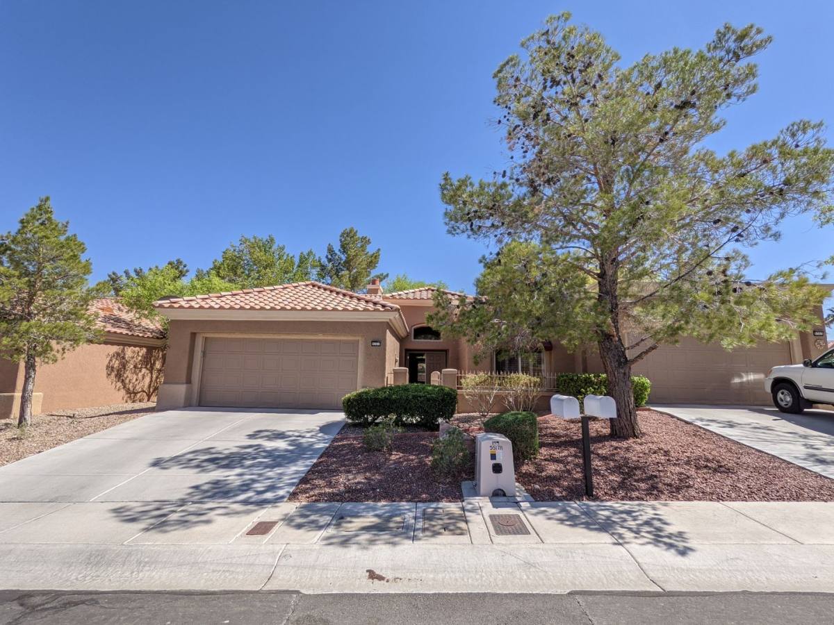 Townhouse for rent at 9361 Fresh Spring Dr, Las Vegas, NV 89134