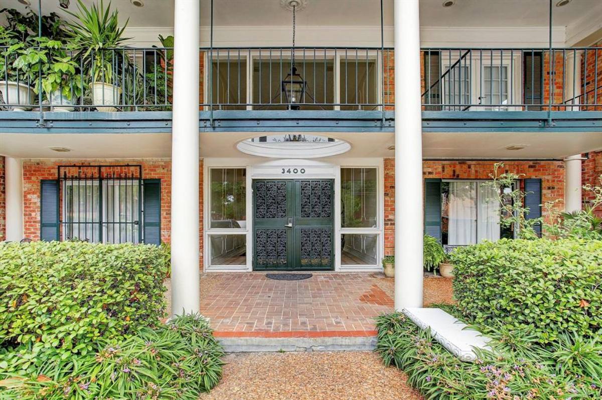Condo for rent at 3400 Timmons Lane, Houston, TX 77027