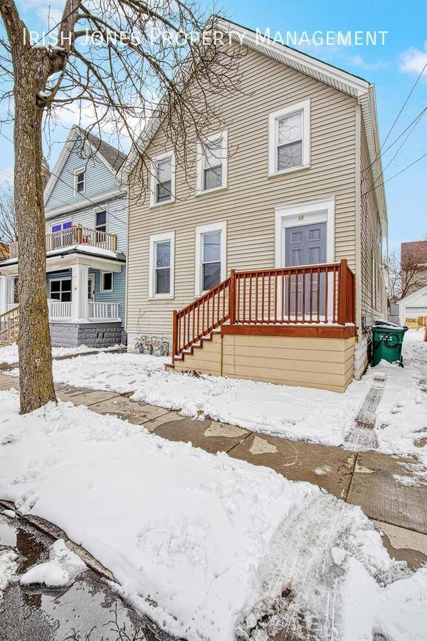 Apartment for rent at 68 Peter St, Buffalo, NY 14207