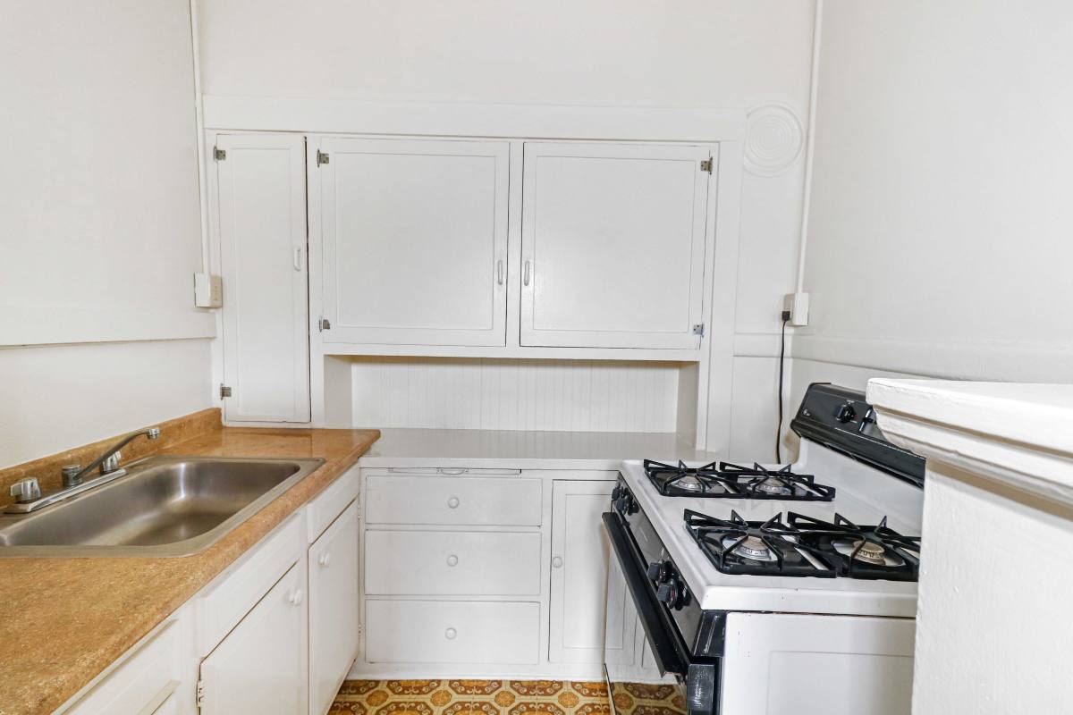 Apartment for rent at 508 Octavia St, San Francisco, CA 94102