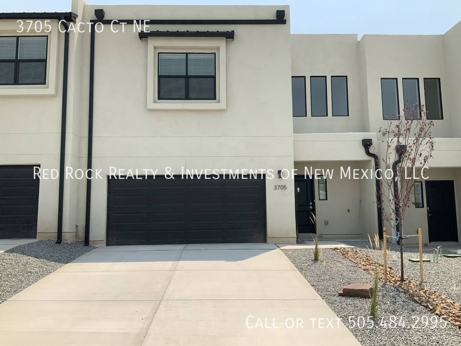 Townhouse for rent at 3705 Cacto Court NE, Rio Rancho, NM 87144
