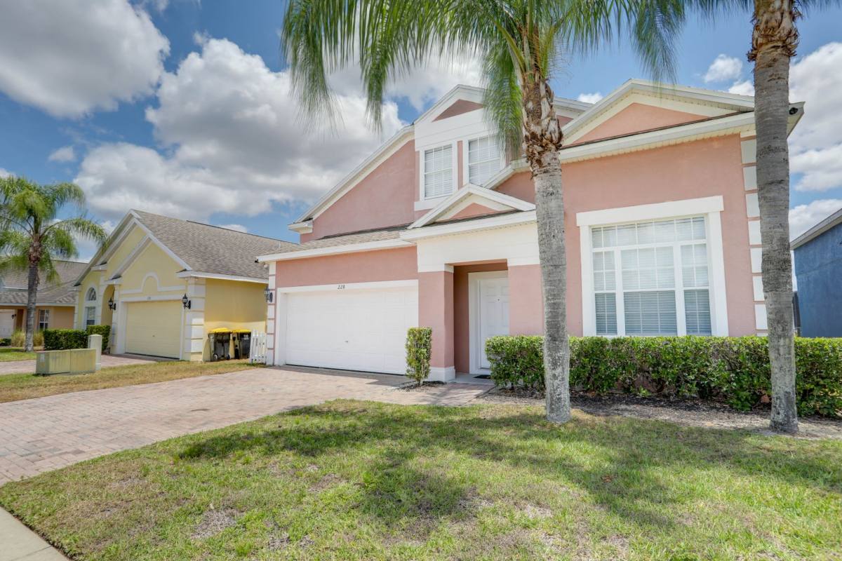 House for rent at 228 Victory Ave, Davenport, FL 33837