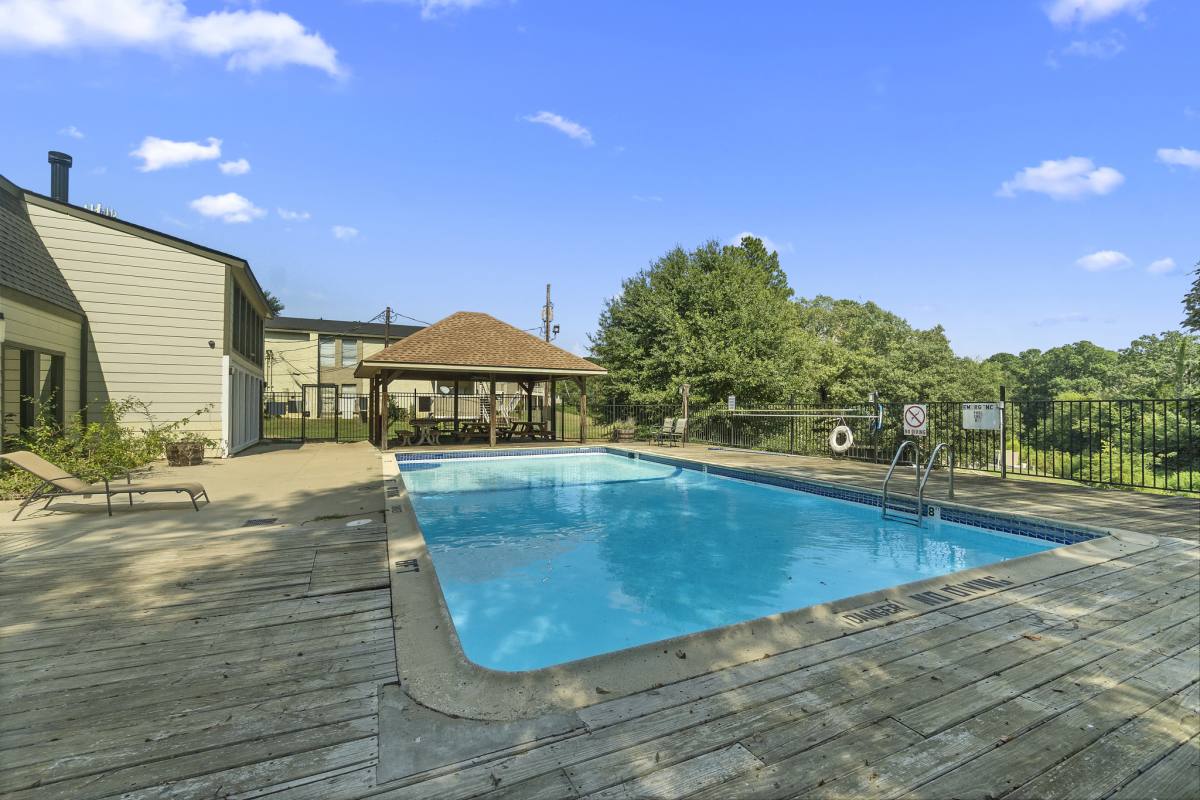 Apartment for rent at 614 Gilmer Rd, Longview, TX 75604