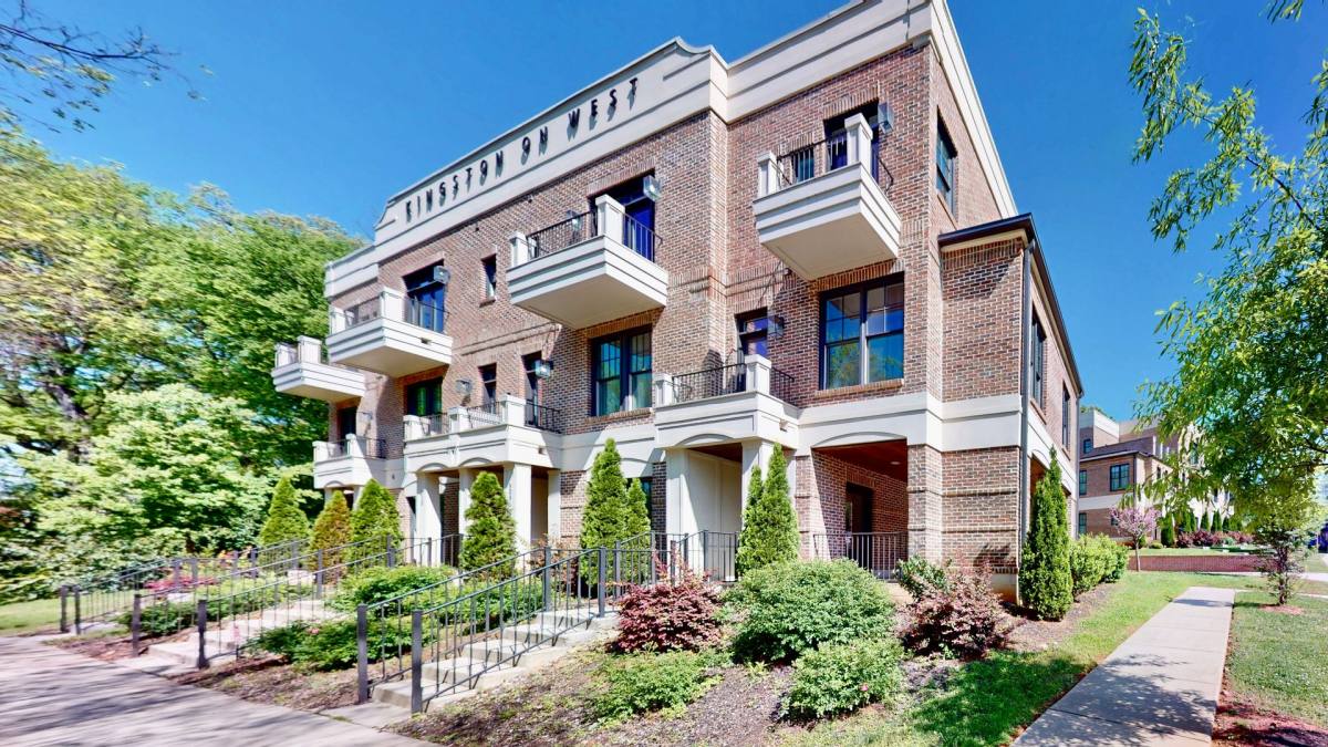 Townhouse for rent at 602 W Blvd, Charlotte, NC 28203