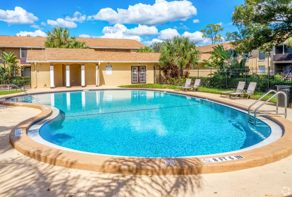 Apartment for rent at 6919 Bonair Dr, Tampa, FL 33617