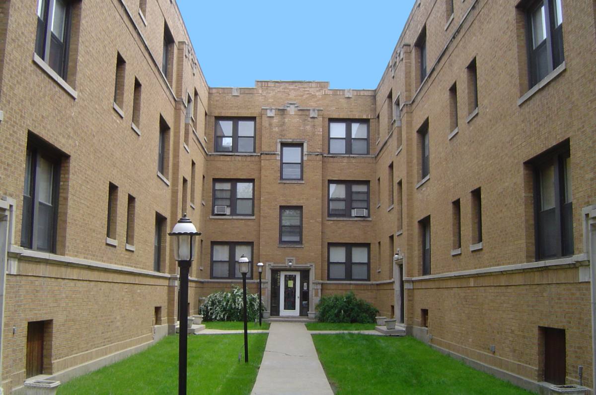 Apartment for rent at 2631 - 2637 N Spaulding Ave, Chicago, IL 60647