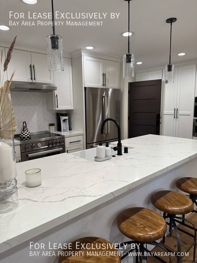 Condo for rent at 1701 San Carlos Ave #1, San Carlos, CA 94070