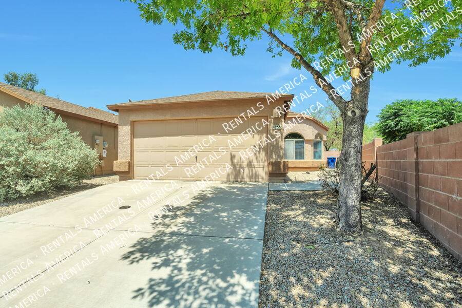 House for rent at 7838 S Hidden Stone Lane, Tucson, AZ 85756