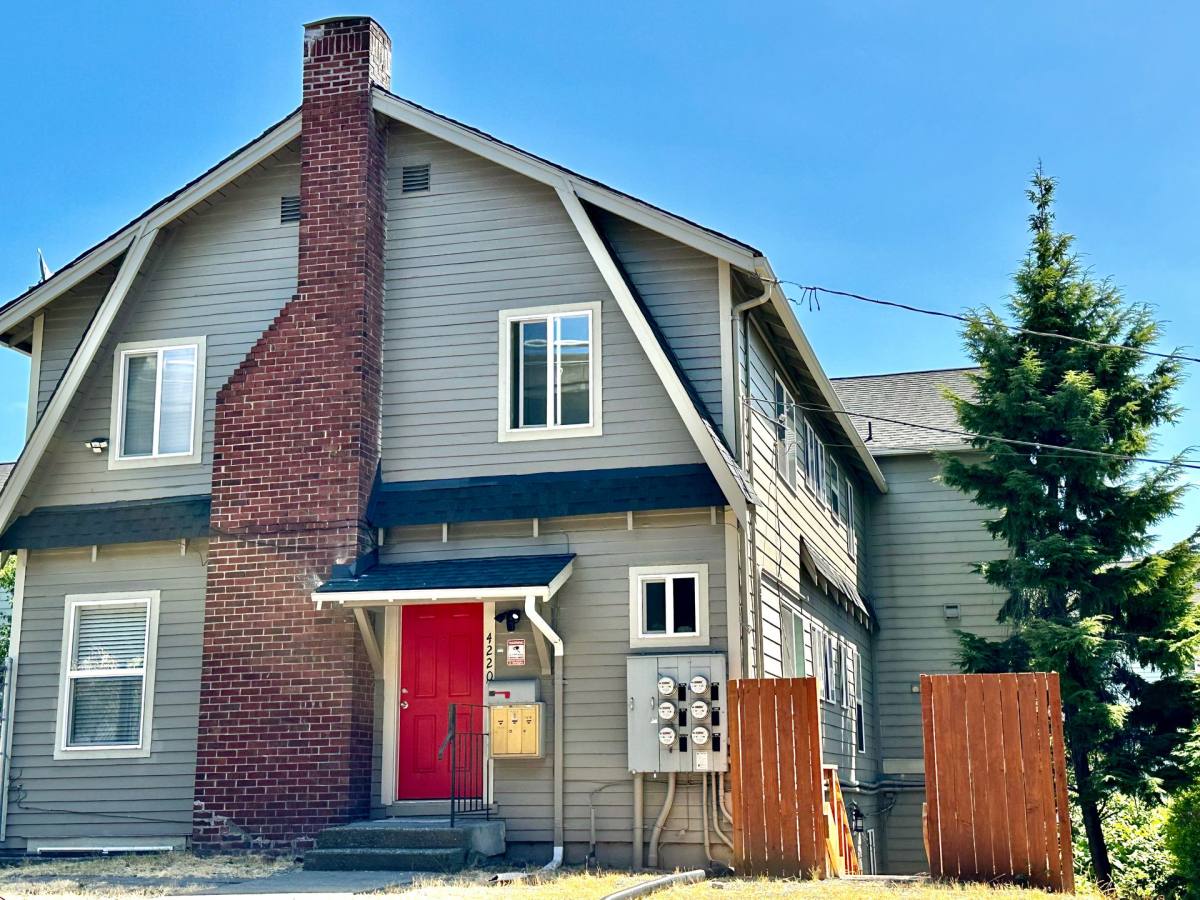 Apartment for rent at 4218-4232 Pasadena Place NE, Seattle, WA 98105