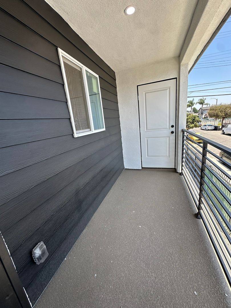 Apartment for rent at 10974 S Main St, Los Angeles, CA 90061