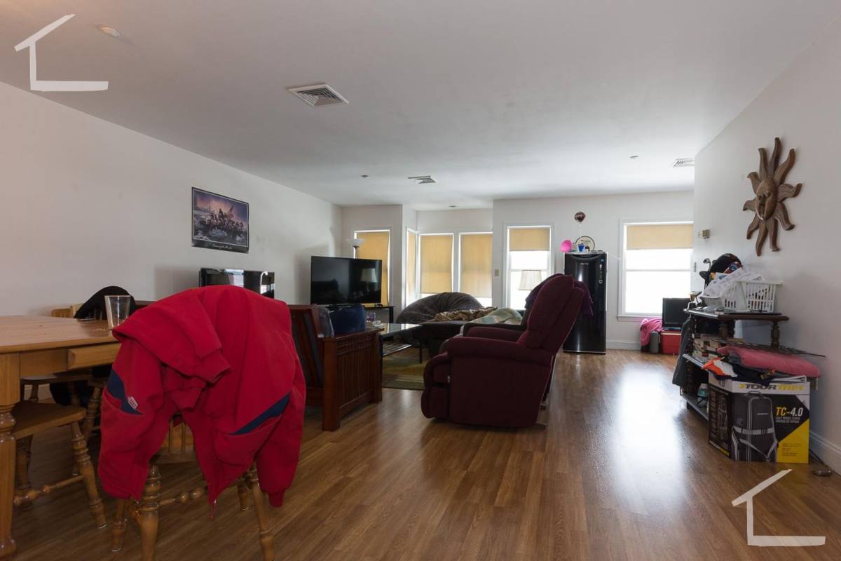 House for rent at 8 Glencoe St #4, Brighton, MA 02135