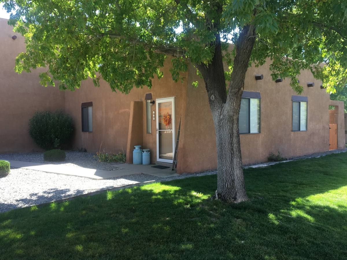 Condo for rent at 5801 Lowell St NE, Albuquerque, NM 87111