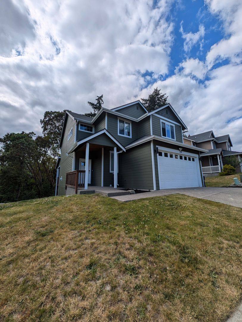 House for rent at 2319 Seringa Ave, Bremerton, WA 98310